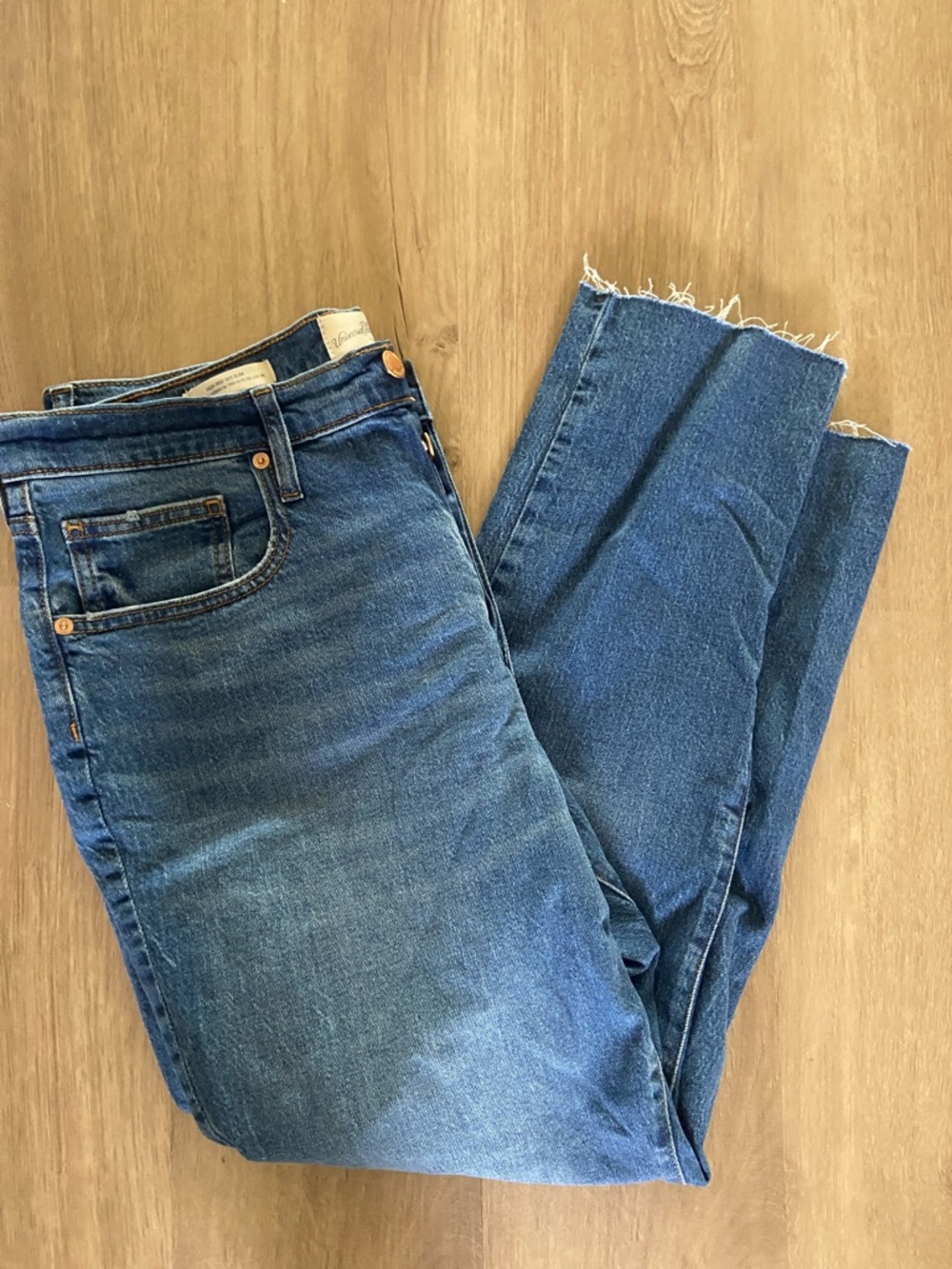 Universal Threads High-Rise 90s Slim Jeans